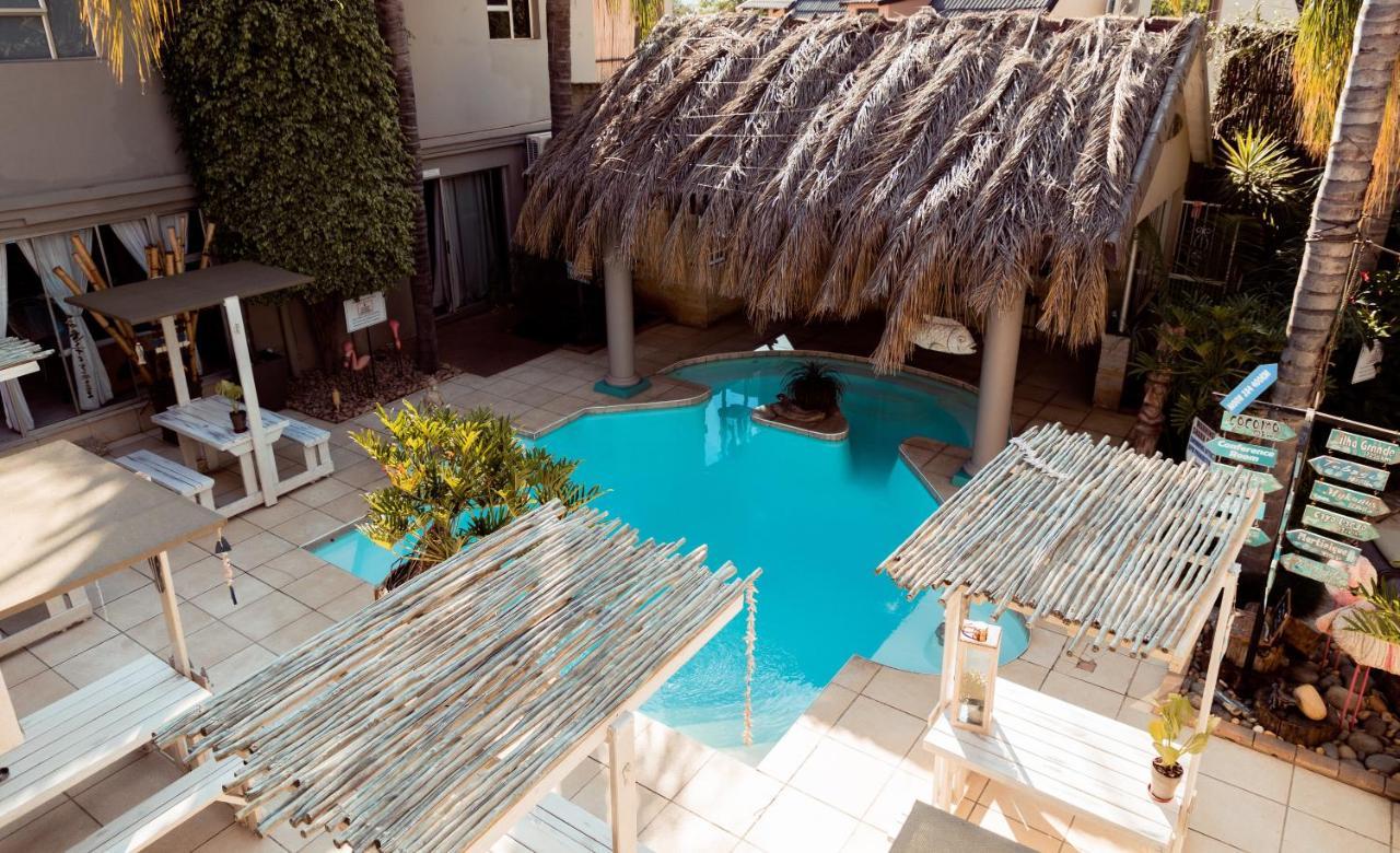 Club Cocomo Hartbeespoort Bagian luar foto